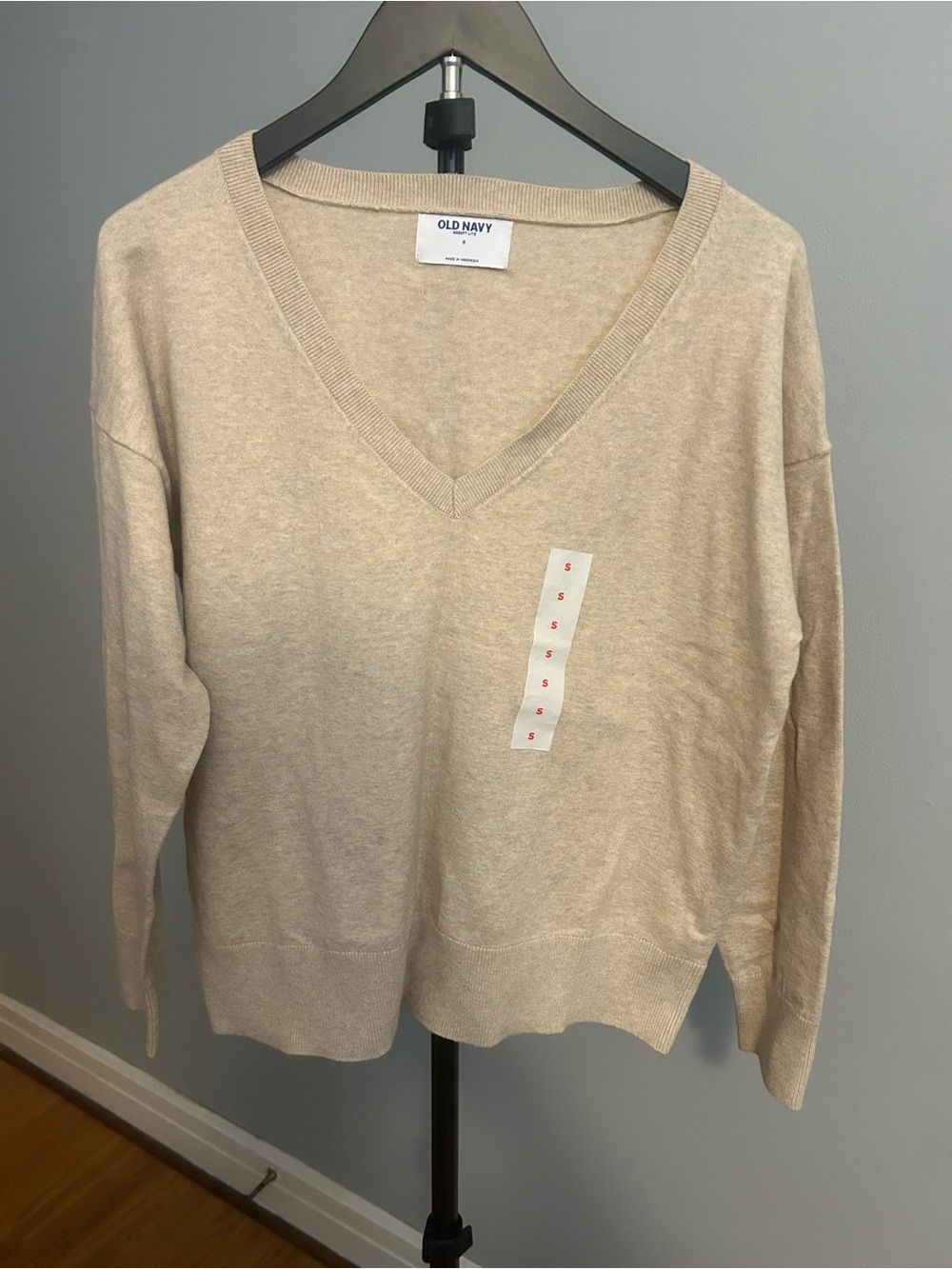 Old Navy V-Neck Sweater - Lightweight Knit